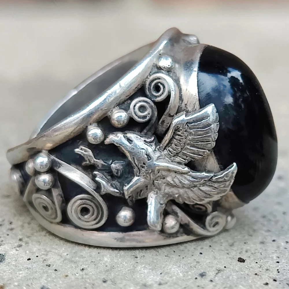 Massive Vintage Men's Sterling Silver Black Onyx Eagle Native American Ring